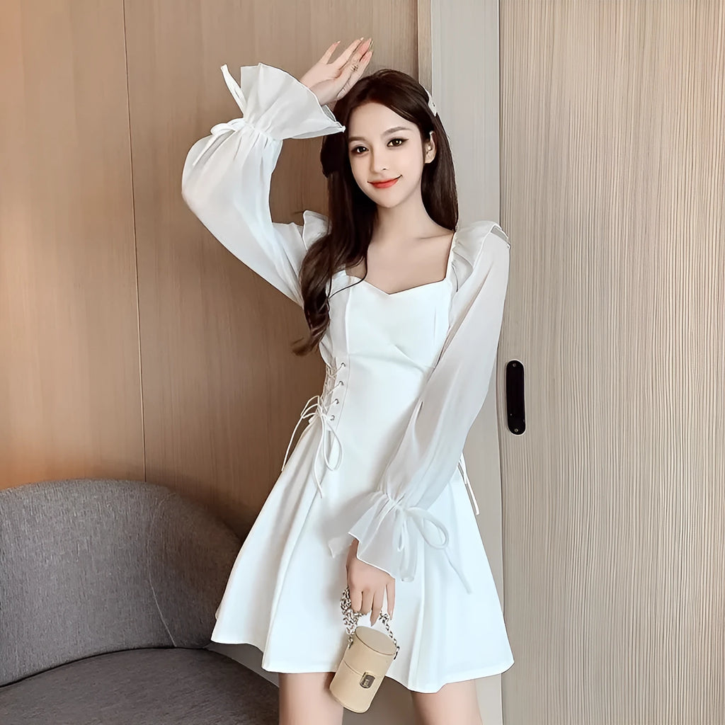 White chiffon patchwork waist-slimming dress with long sleeves and flowing long skirt