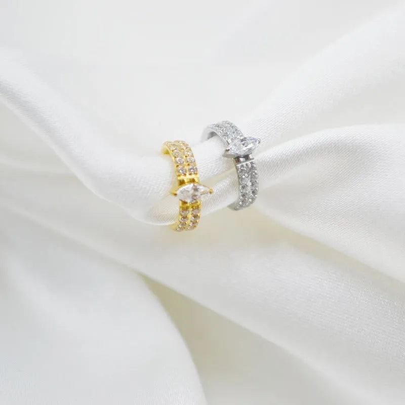Titanium steel heart earrings with zircon stones in silver or gold colour measuring 1.2x8mm