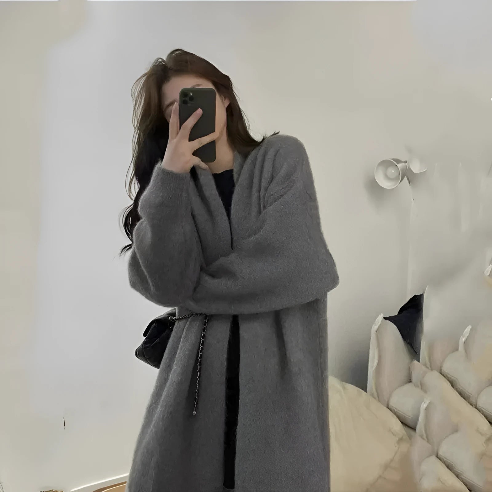 Women's loose knitted cardigan with 3D pattern in thick chenille fabric, medium length