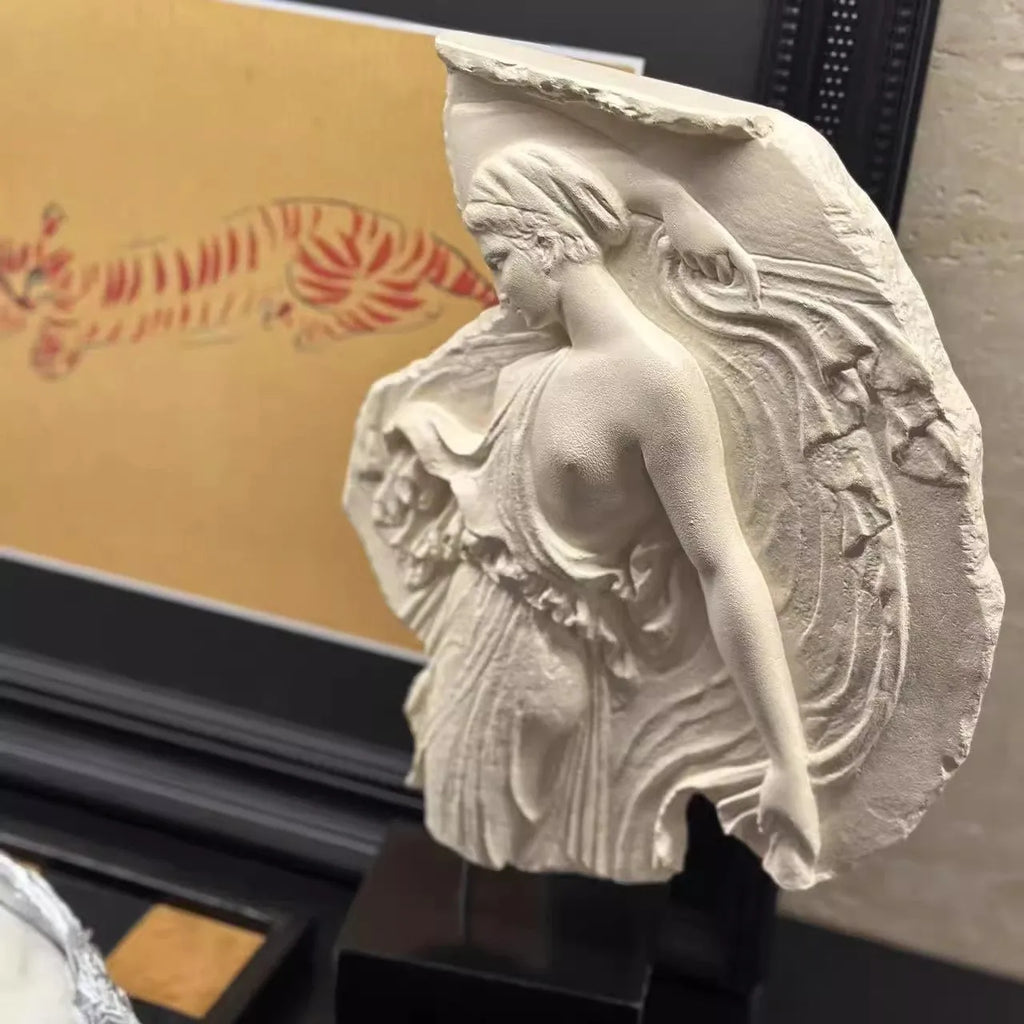 35cm tall wine goddess resin sculpture ornament with modern Italian style design