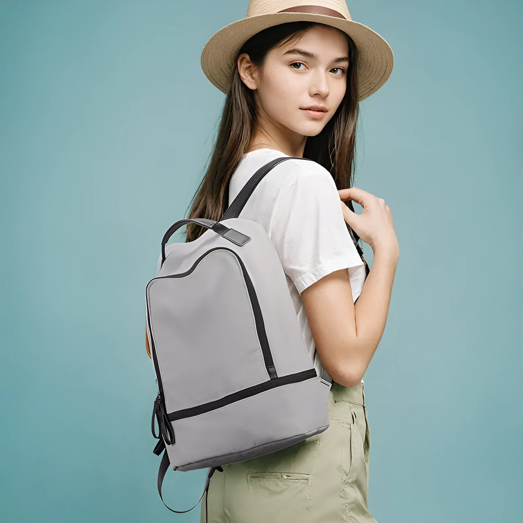 Ultra light Oxford cloth travel backpack in solid colour with below 20L capacity for commuting and travel