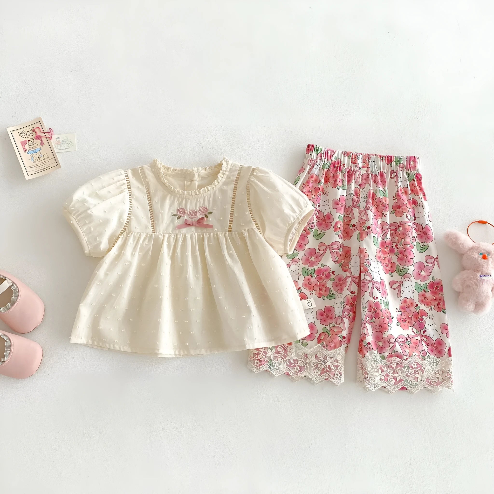 Girls summer lace collar cotton short sleeve shirt and lace straight-leg pants set in almond colour