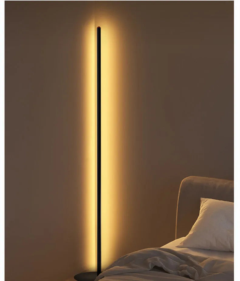 Vertical aluminium alloy floor lamp in modern simple style with LED light
