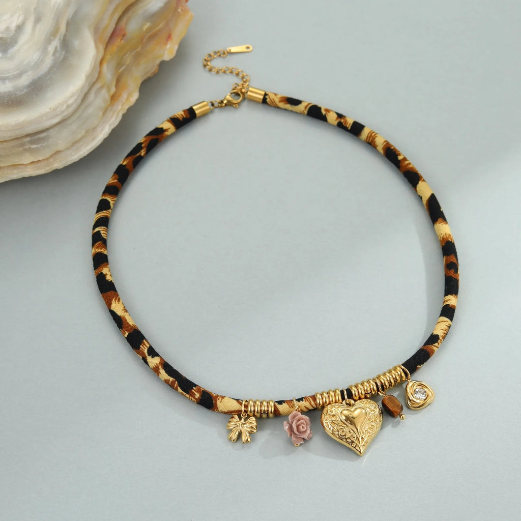 Leopard series stainless steel necklace with geometric pendant on adjustable 41-50cm chain for women